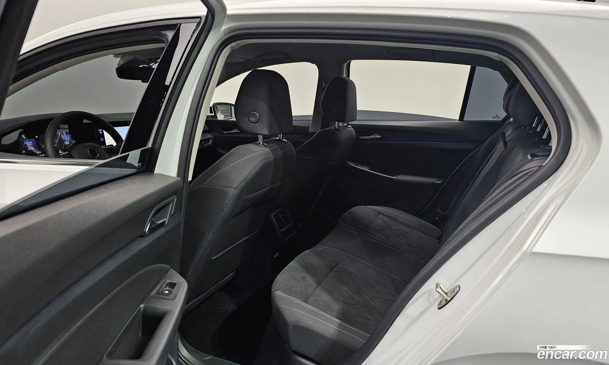 Volkswagen Golf 8th Gen 2022 — 20
