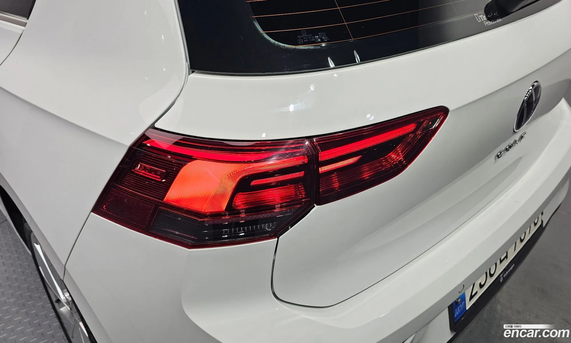 Volkswagen Golf 8th Gen 2022 — 23