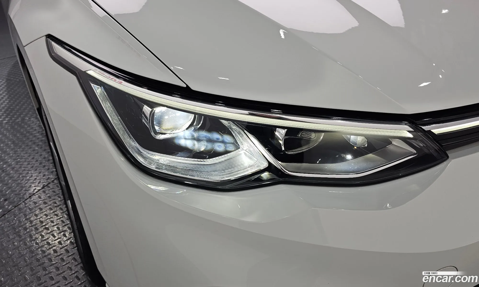 Volkswagen Golf 8th Gen 2022 — 8
