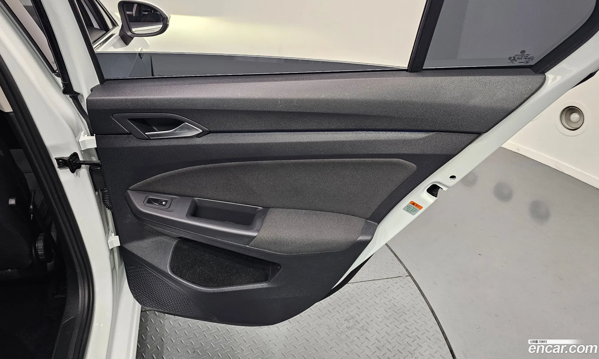 Volkswagen Golf 8th Gen 2022 — 2