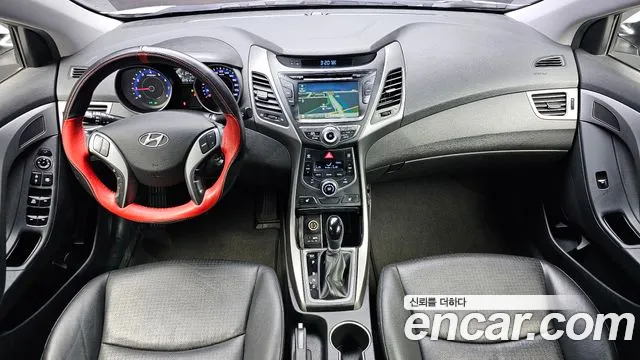Hyundai Elantra 2015 — 4