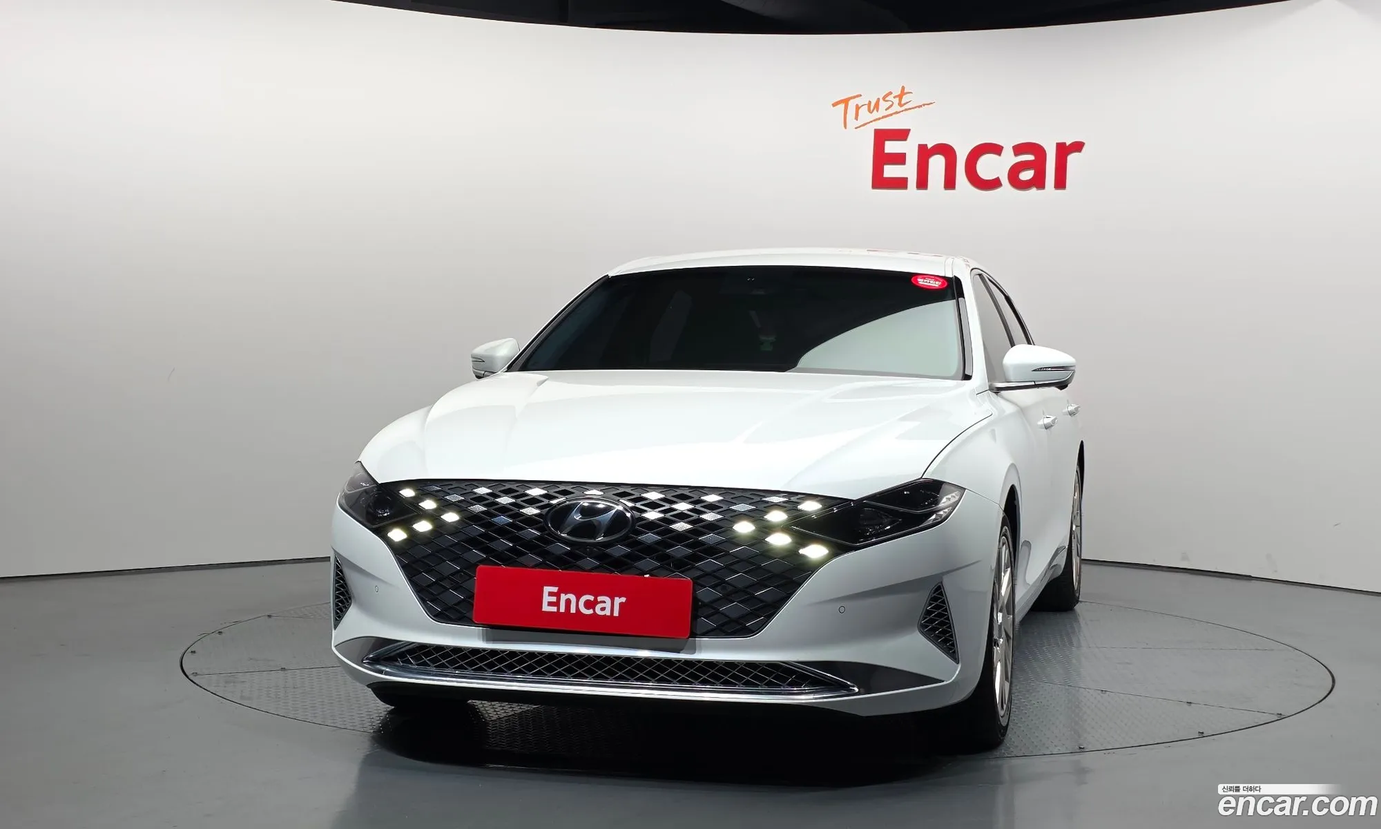 Hyundai Grandeur IG Hybrid 2021 — 4