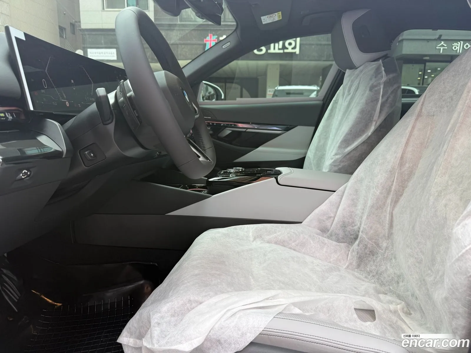BMW 5 Series 2026 — 13