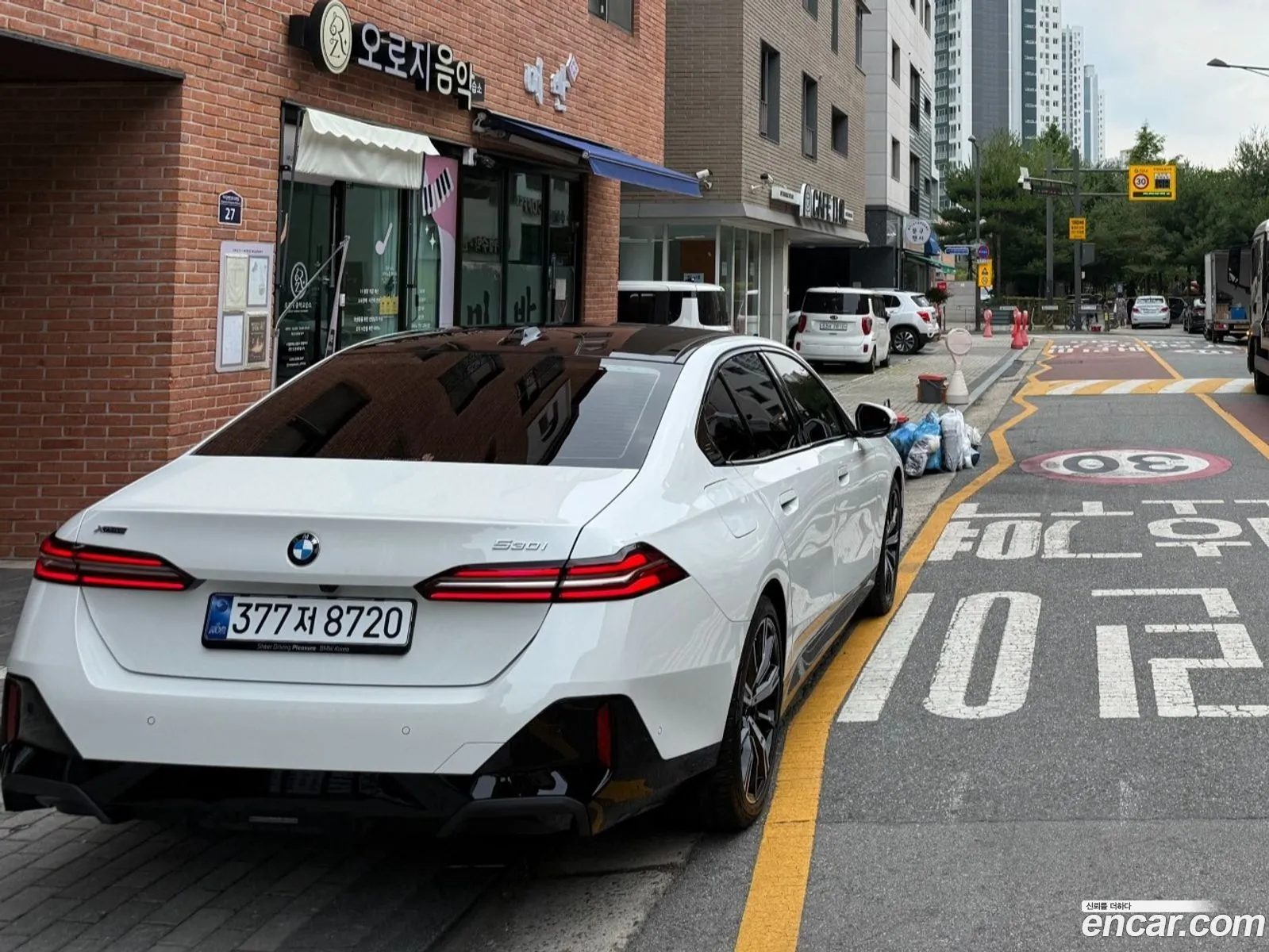 BMW 5 Series 2026 — 17