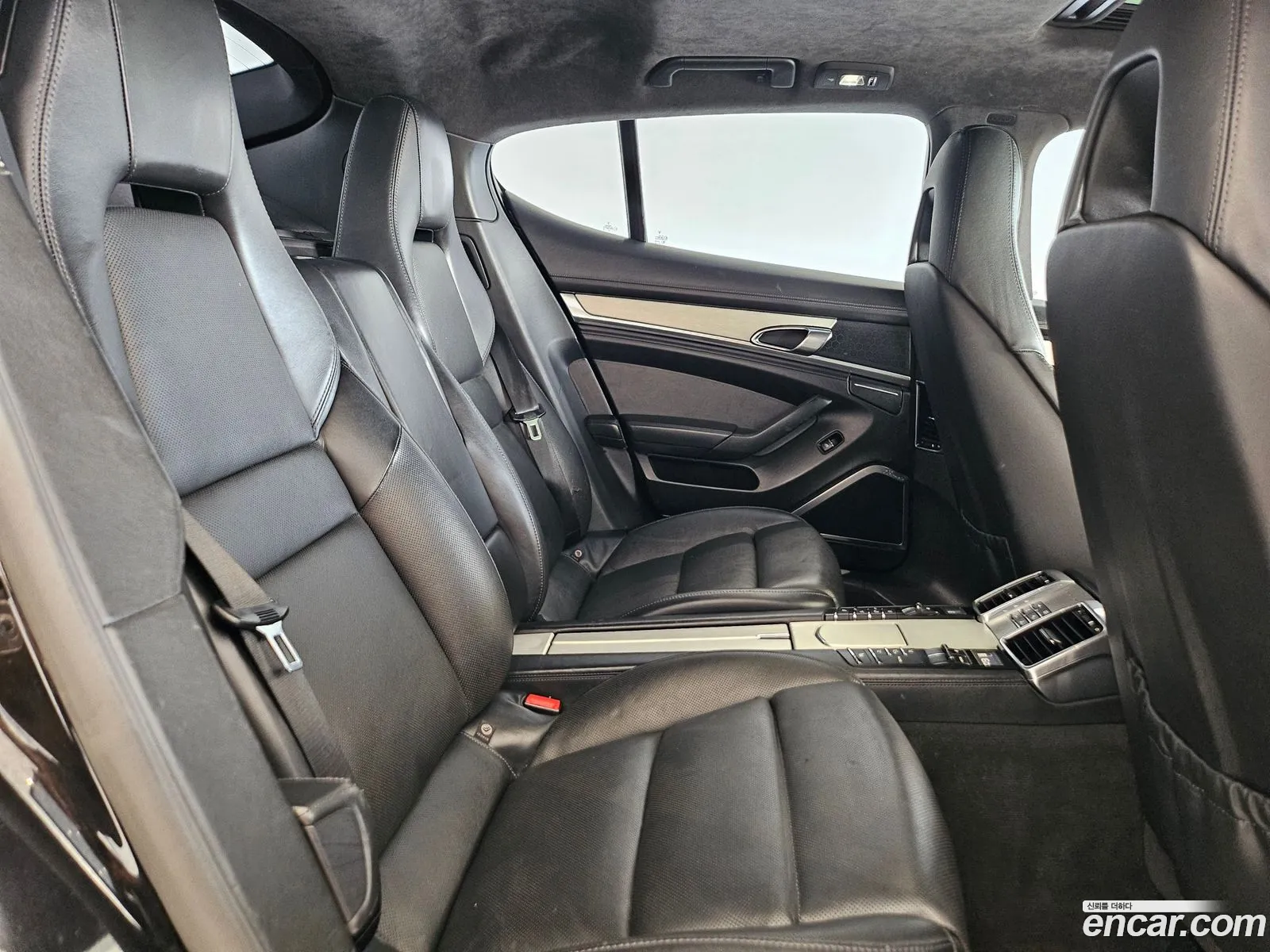 Porsche Panamera 2010 — 18