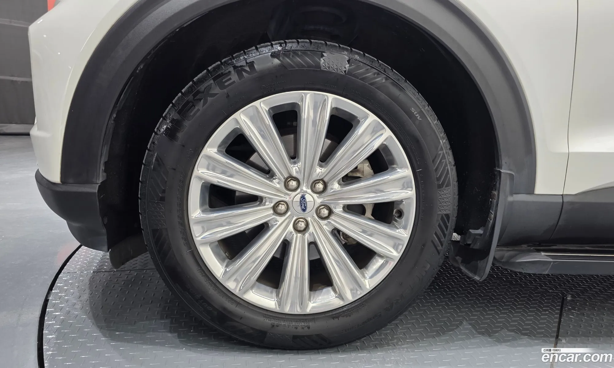 Ford Explorer 6th Gen 2020 1FMSK8FH9LGC69961 — 8
