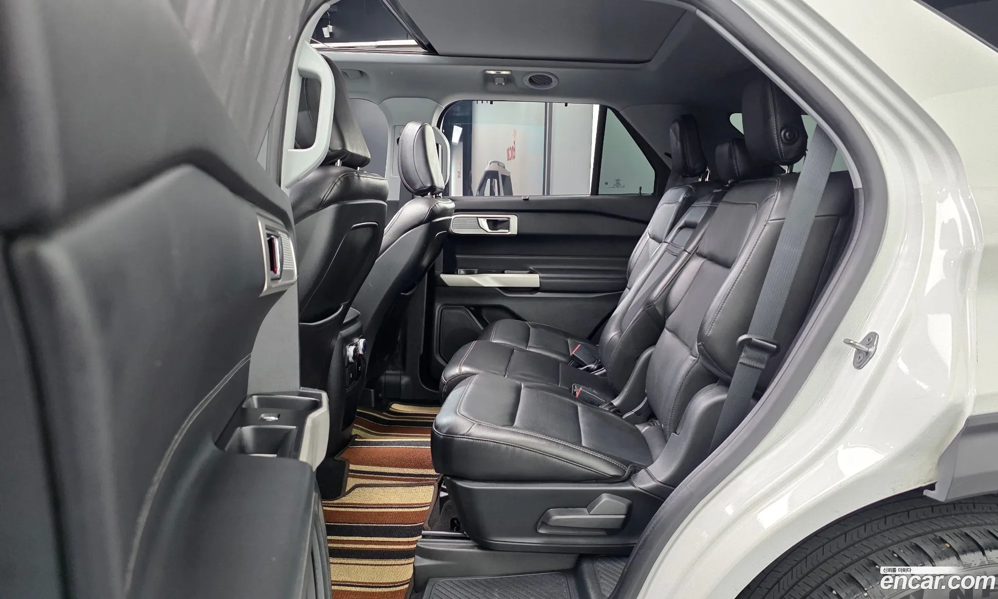 Ford Explorer 6th Gen 2020 1FMSK8FH9LGC69961 — 28