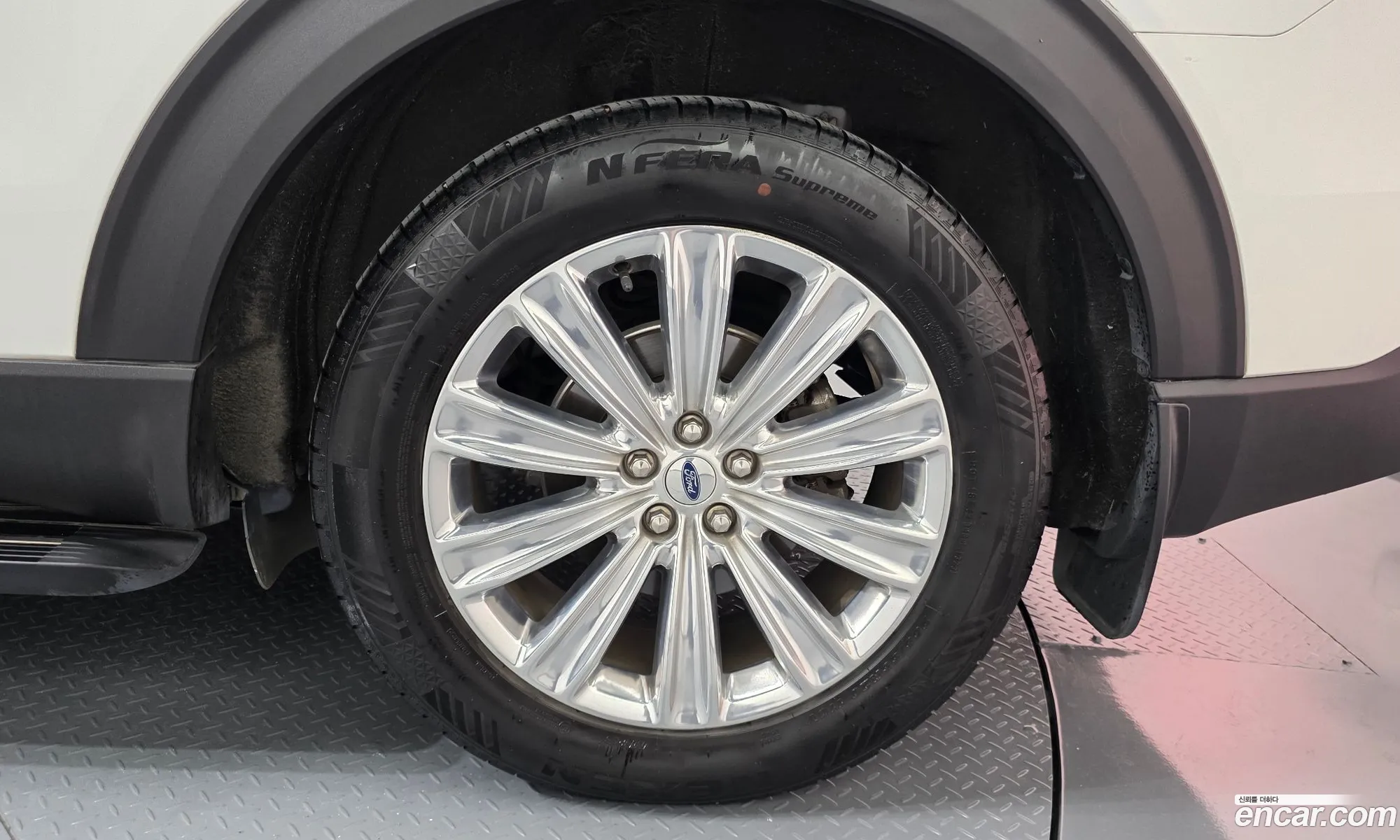 Ford Explorer 6th Gen 2020 1FMSK8FH9LGC69961 — 24