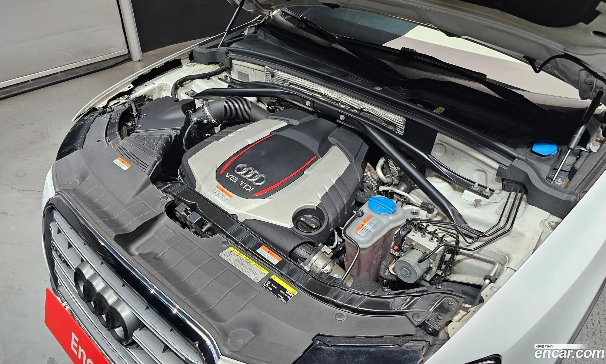 Audi SQ5 2015 WAUZZZ8R1FA072264 — 12