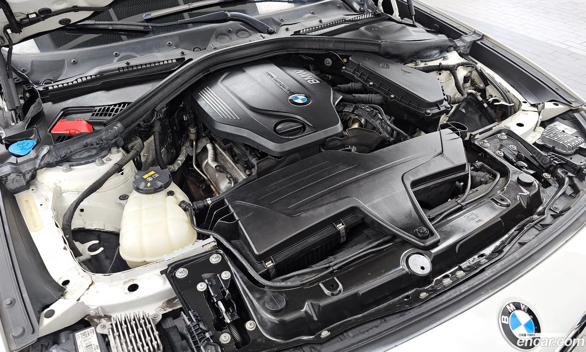 BMW 3 Series GT 2017 WBA8T510 — 19