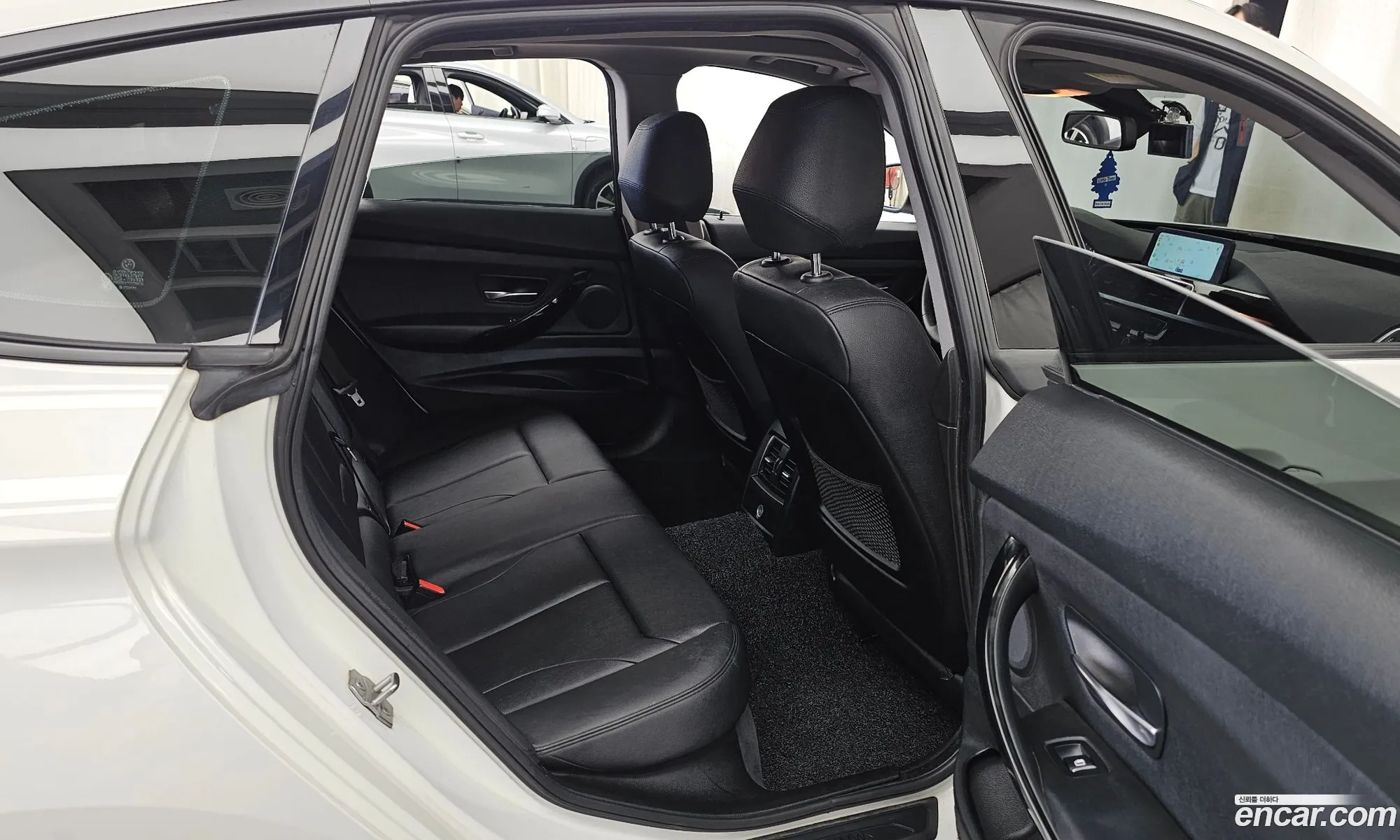 BMW 3 Series GT 2017 WBA8T510 — 7