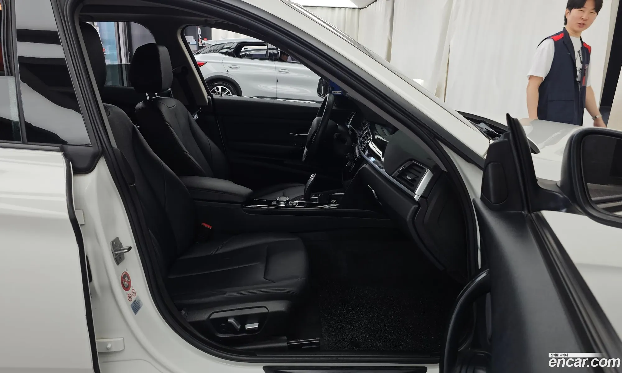BMW 3 Series GT 2017 WBA8T510 — 16