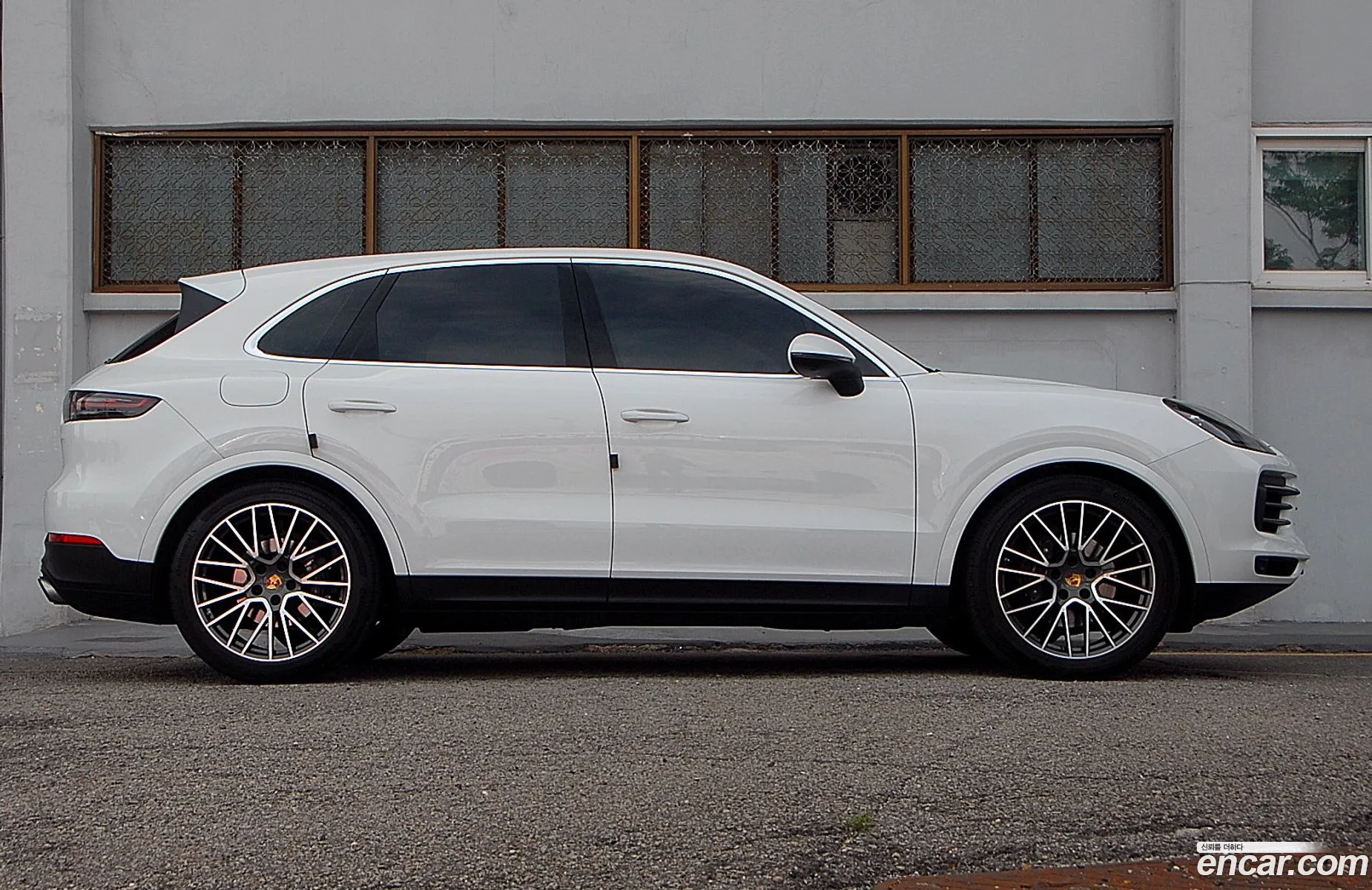 Porsche Cayenne 2023 — 10