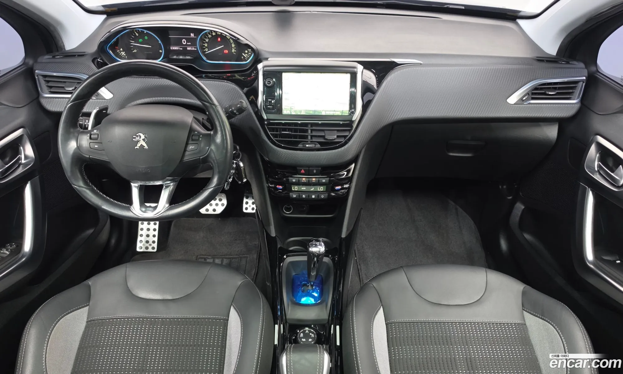 Peugeot 2008 2017 VF3CUBHYMJY000899 — 27