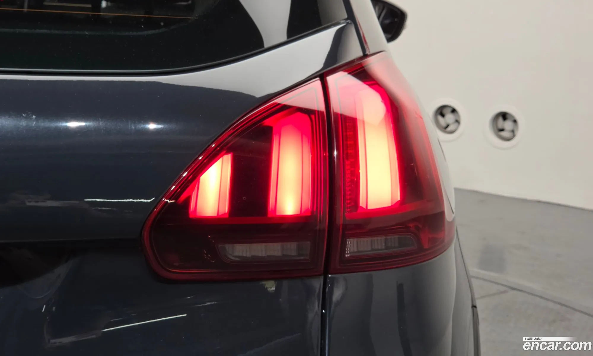 Peugeot 2008 2017 VF3CUBHYMJY000899 — 17