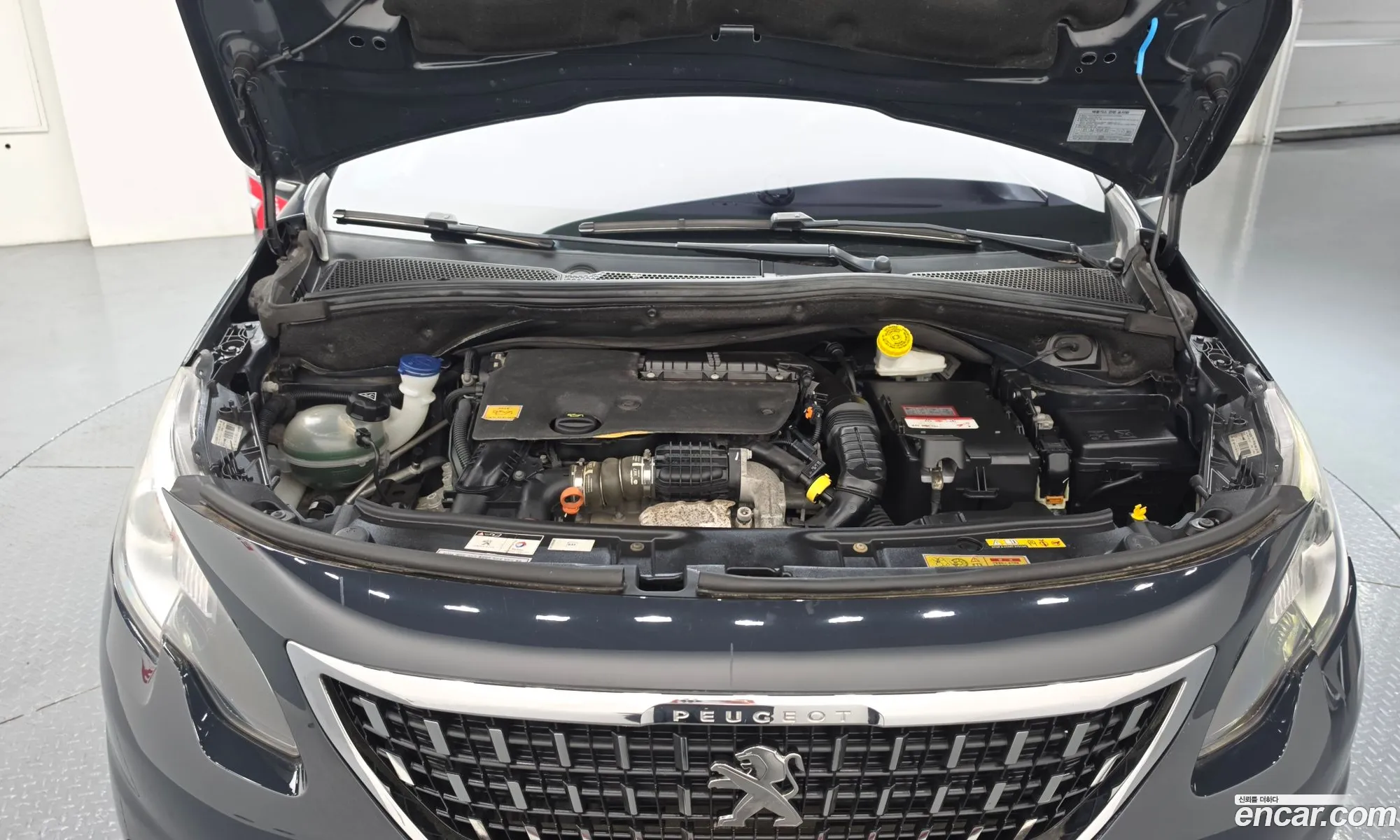 Peugeot 2008 2017 VF3CUBHYMJY000899 — 6