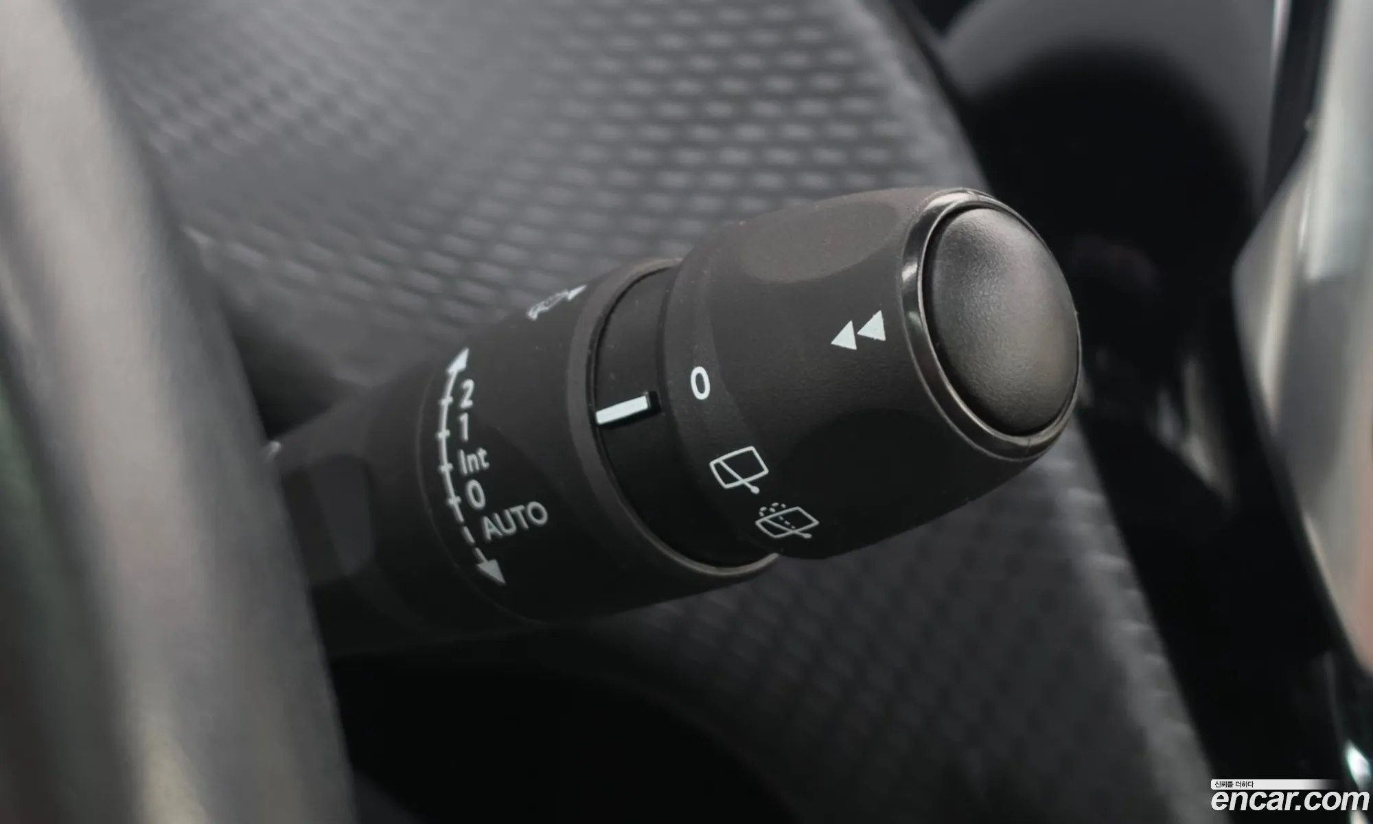 Peugeot 2008 2017 VF3CUBHYMJY000899 — 30