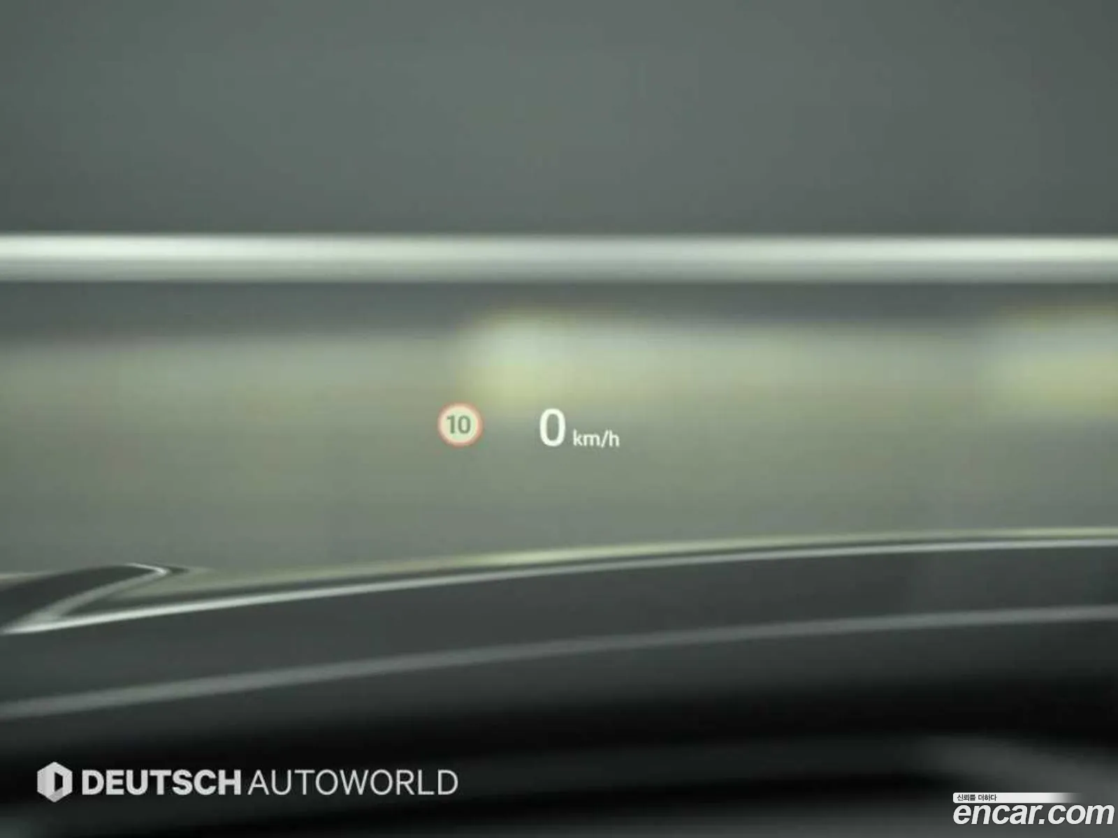 Land Rover Range Rover Velar 2025 — 18