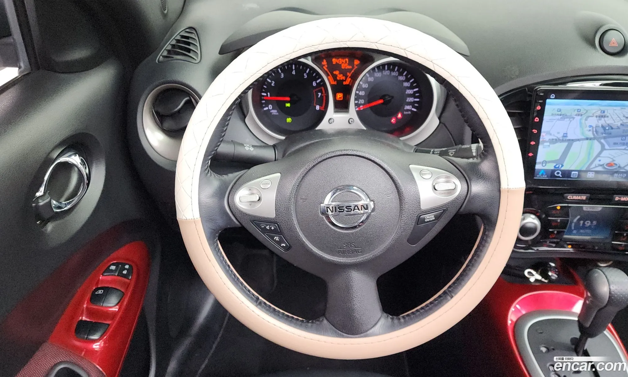 Nissan Juke 2015 JN1AF58E111111111 — 4