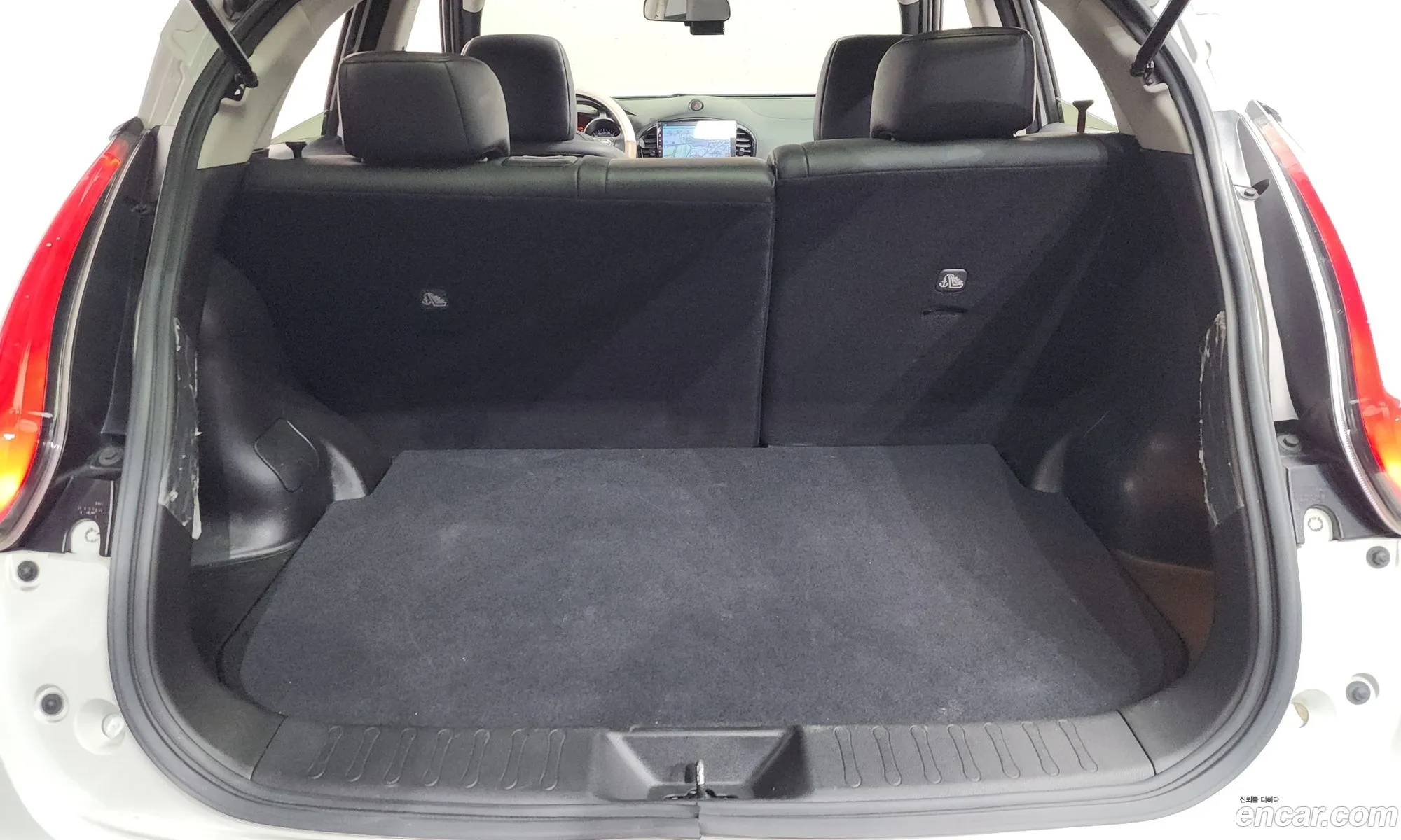 Nissan Juke 2015 JN1AF58E111111111 — 9