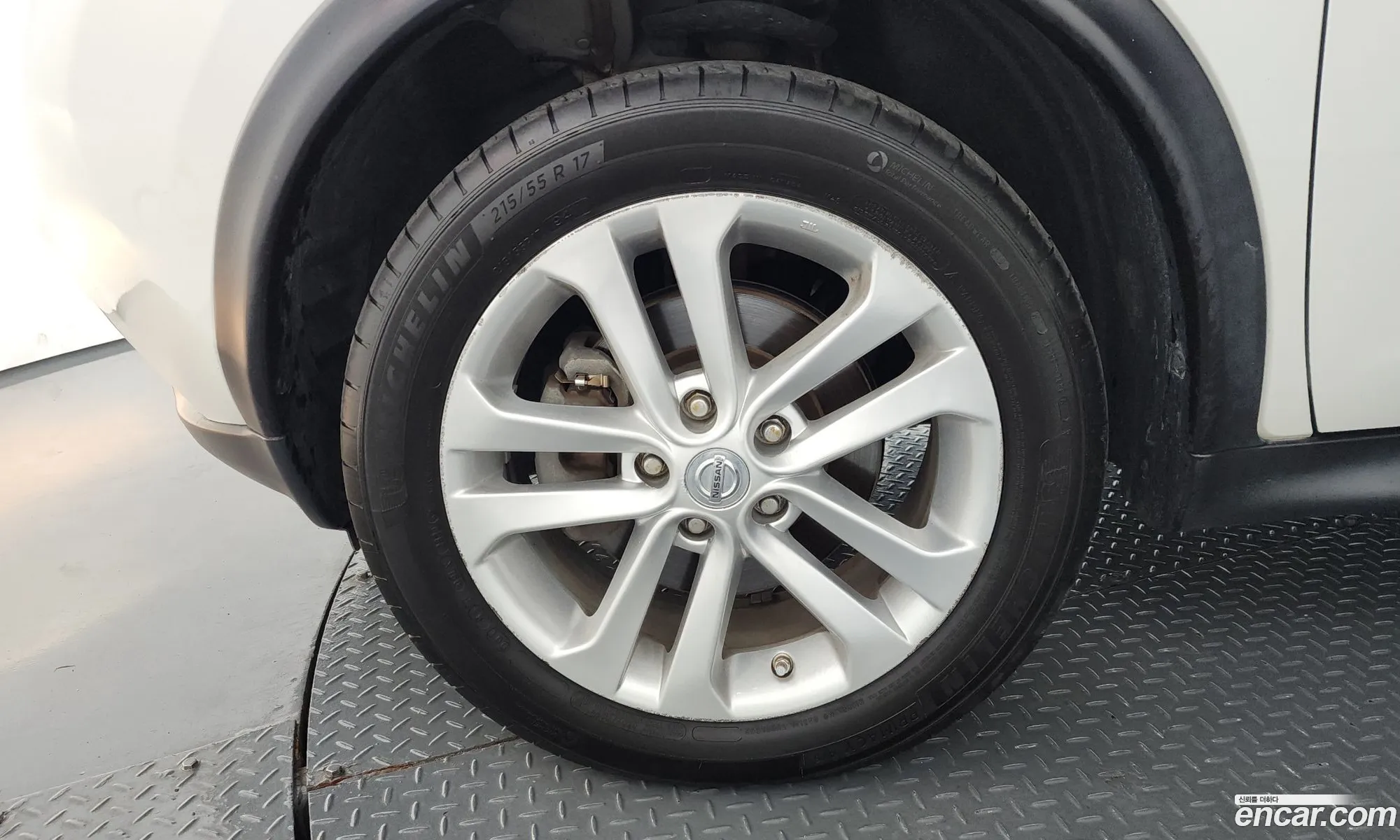 Nissan Juke 2015 JN1AF58E111111111 — 18