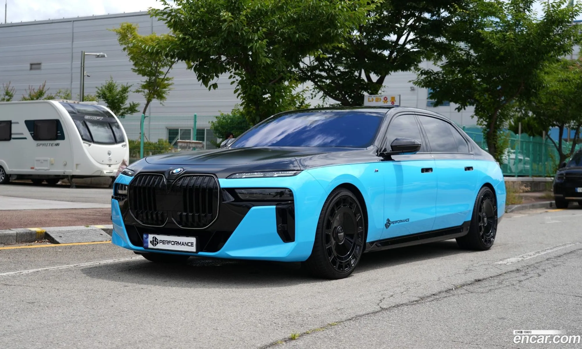 BMW 7 Series 2025 — 8
