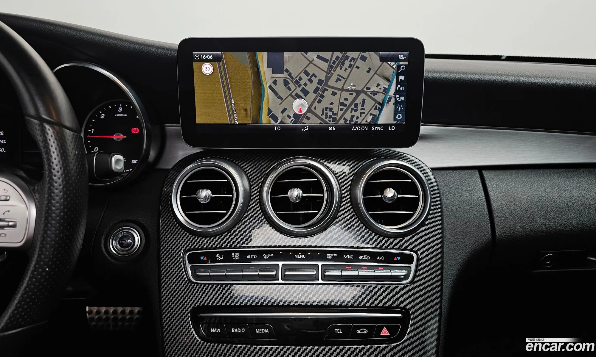 Mercedes-Benz C-Class W205 2019 — 25