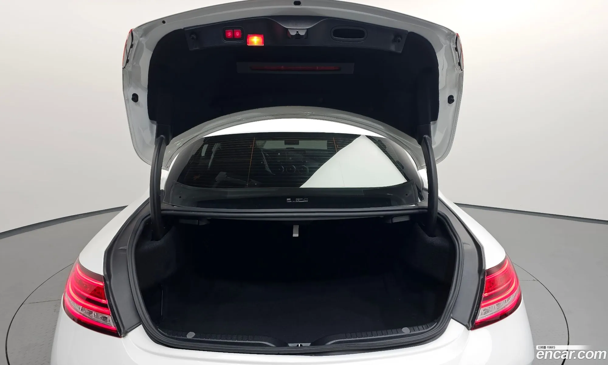 Mercedes-Benz C-Class W205 2019 — 22