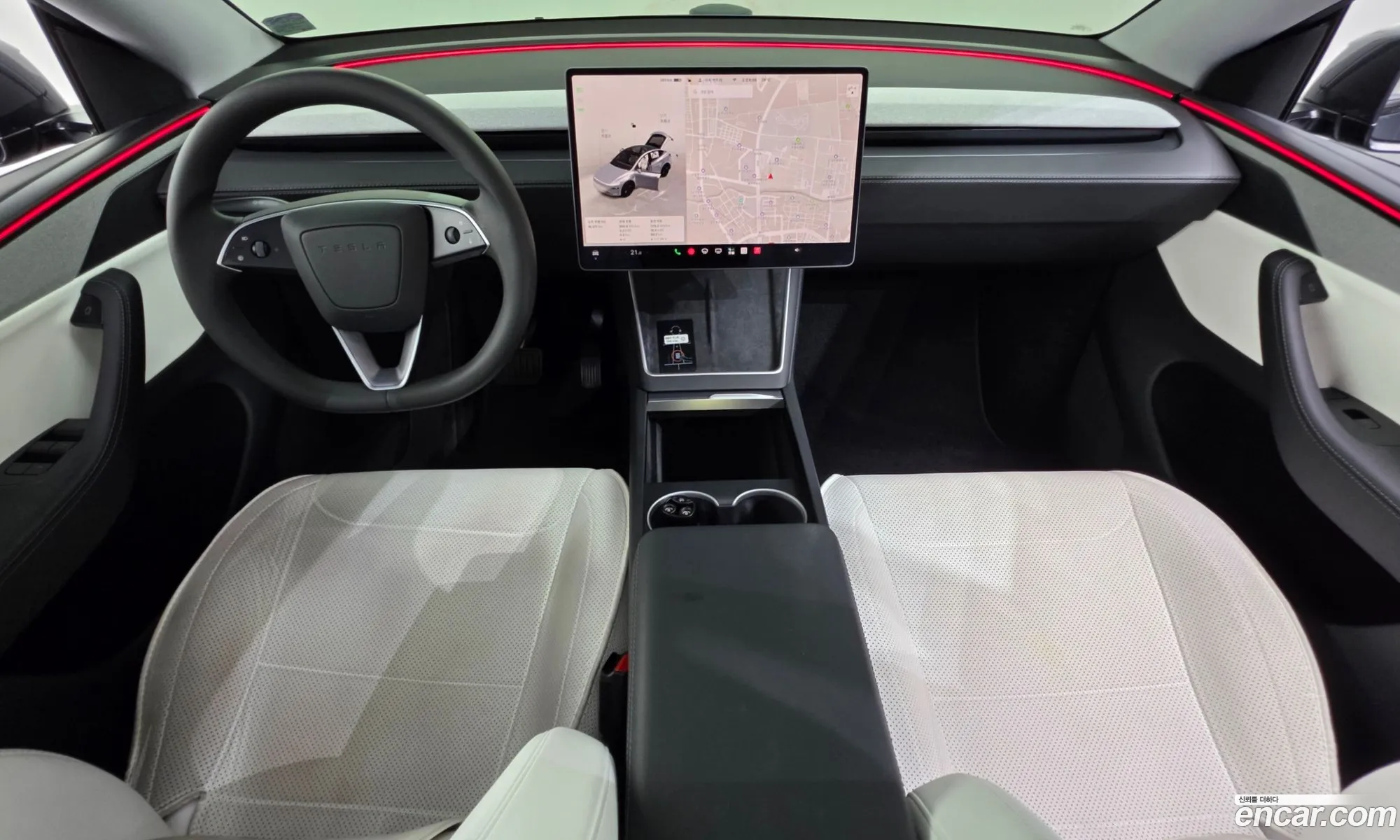Tesla Model Y 2025 — 6