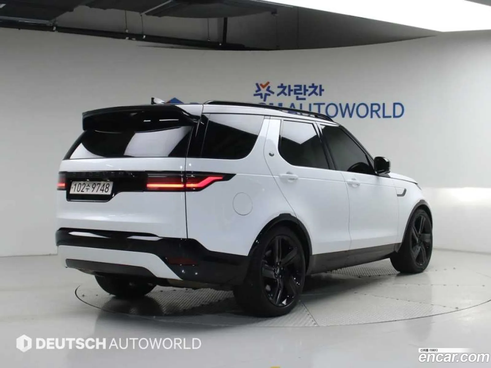 Land Rover Discovery 5 2024 — 13