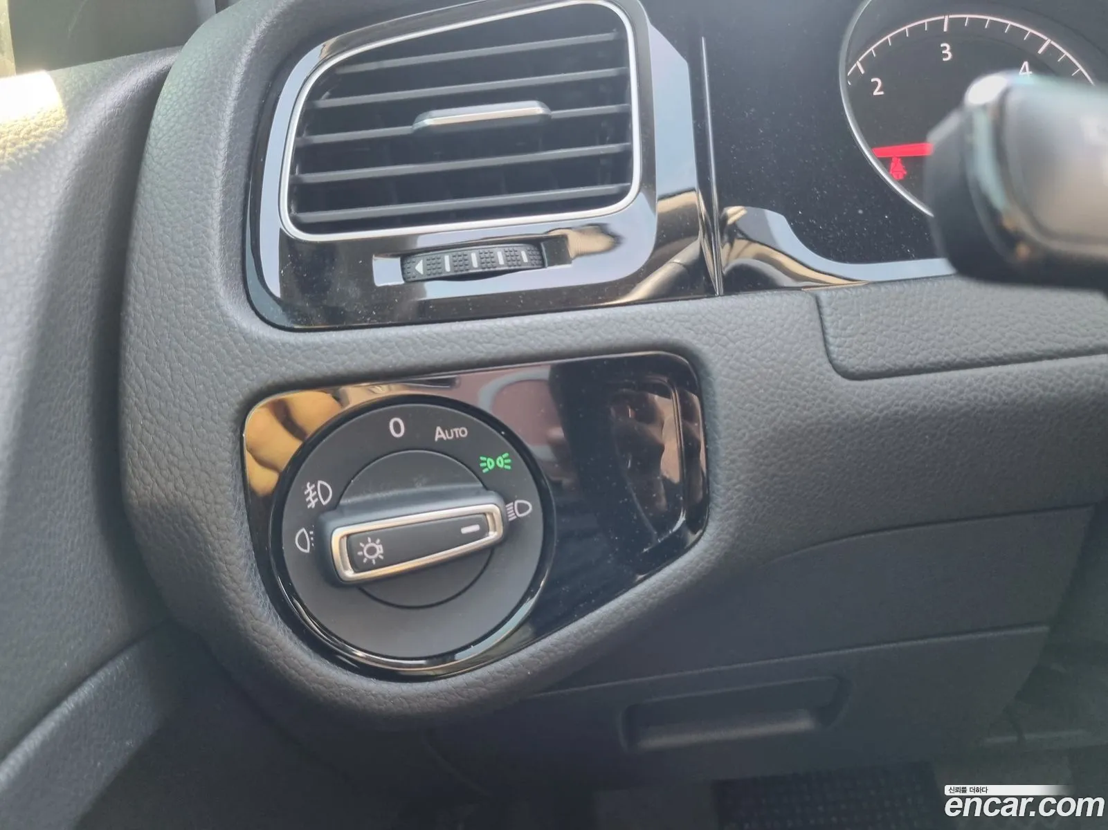 Volkswagen Golf 7th Gen 2013 — 2