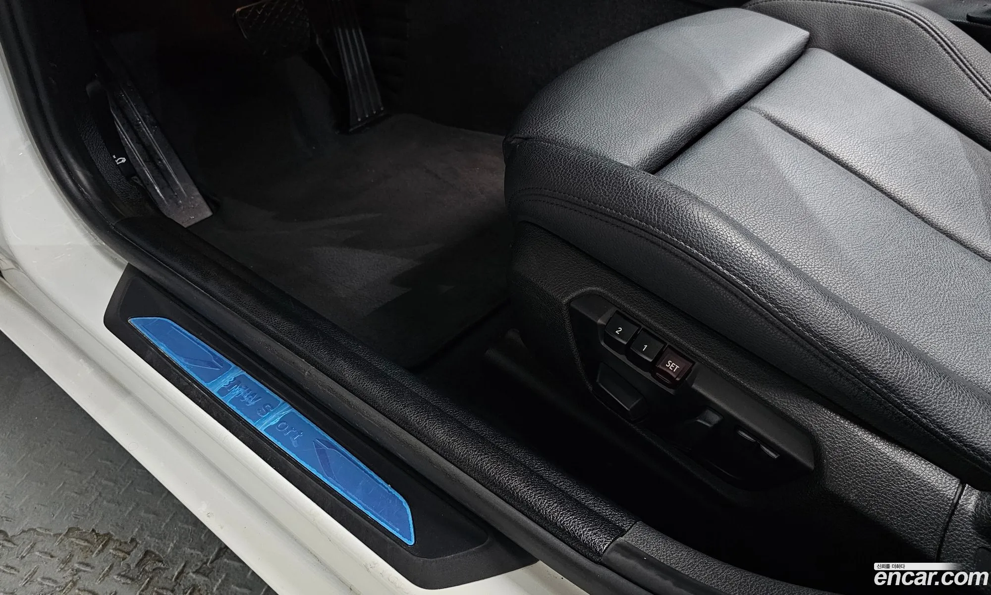 BMW 1 Series 2014 WBA1C1109FJ836373 — 23