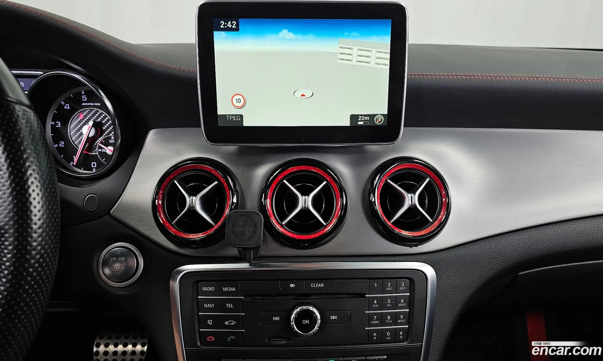 Mercedes-Benz CLA-Class C117 2016 — 18