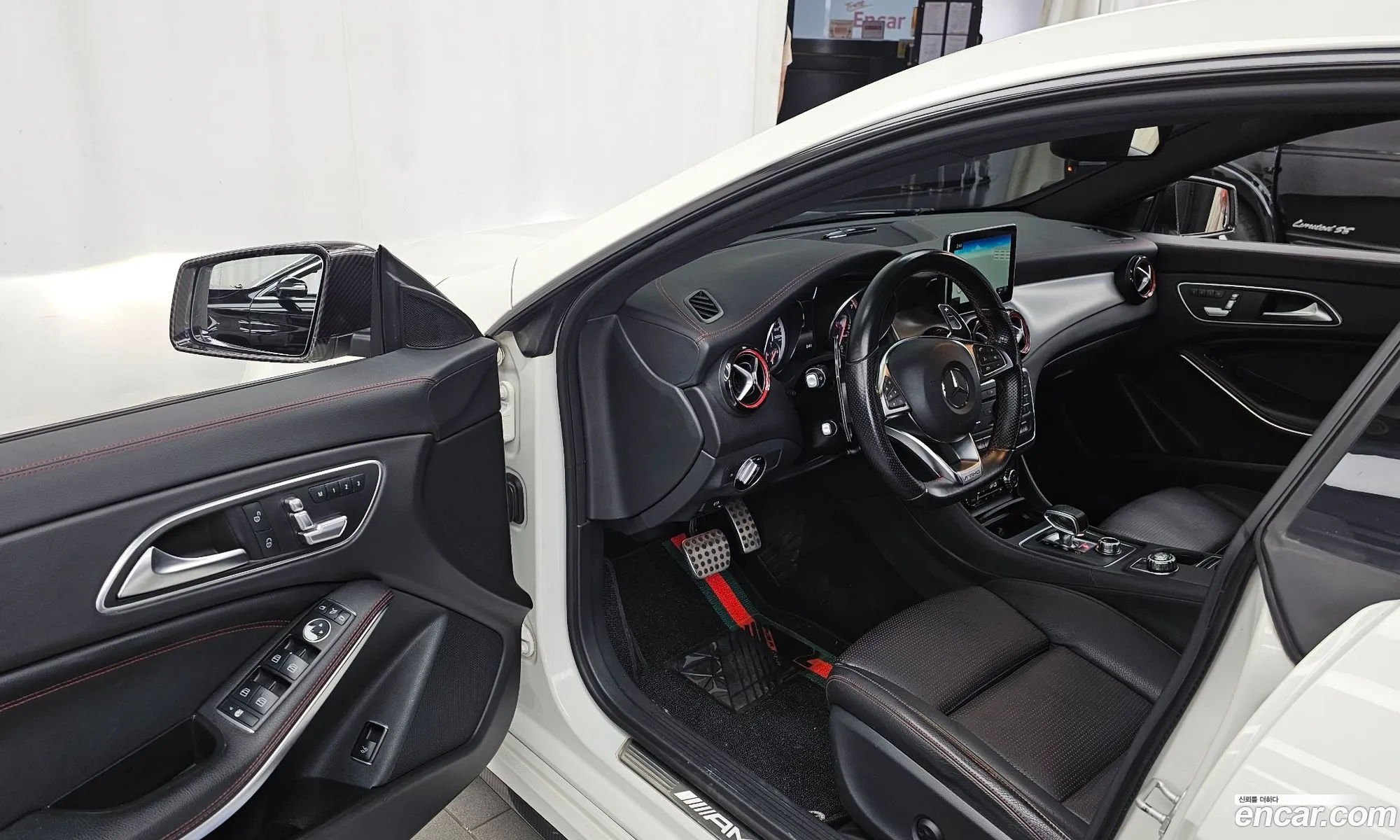 Mercedes-Benz CLA-Class C117 2016 — 29