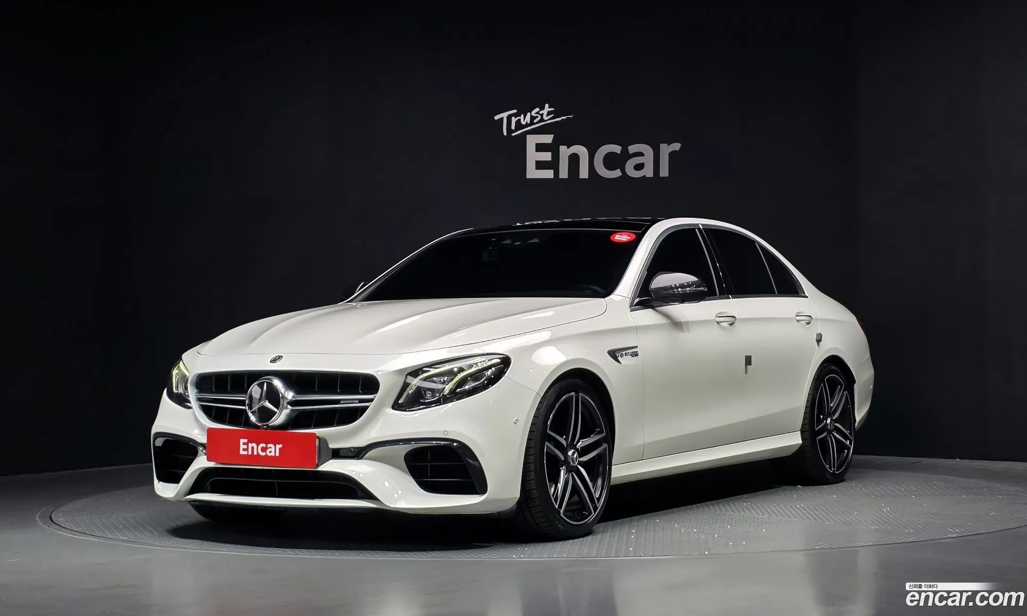 Mercedes-Benz E-Class W213 2018 WDDZF8JB5JA437711 — 10