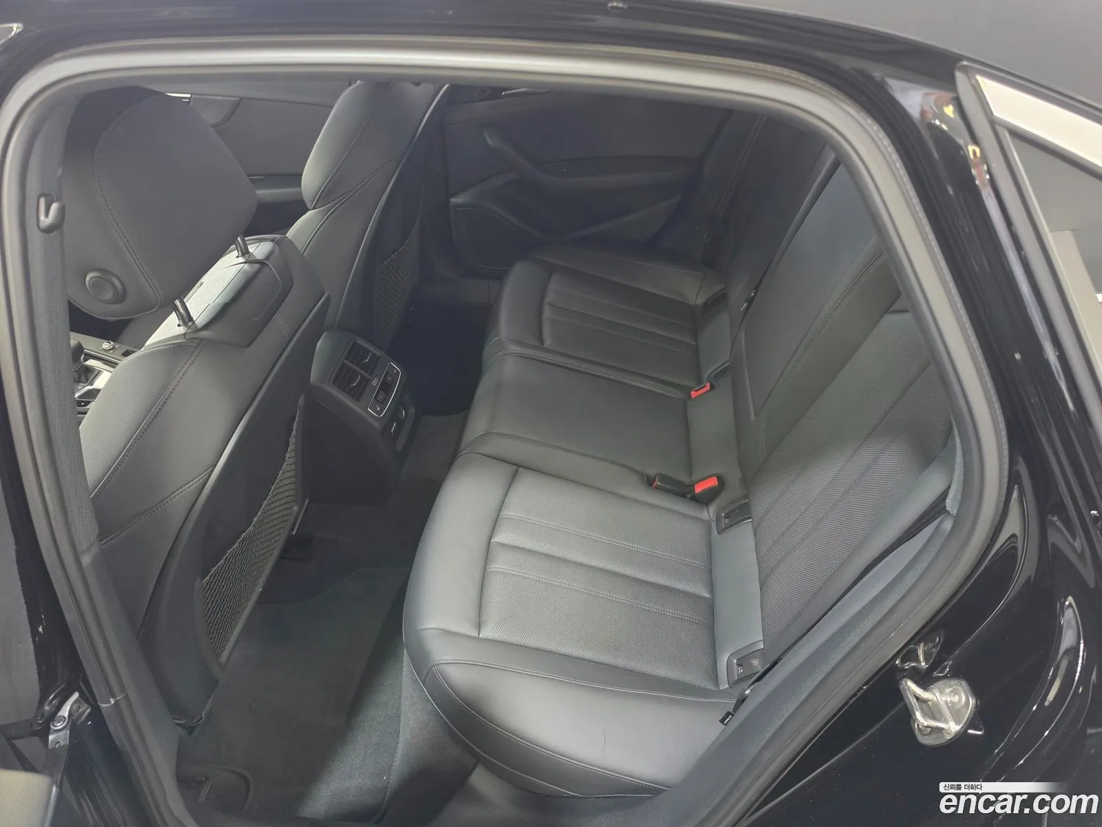 Audi A4 2023 — 15
