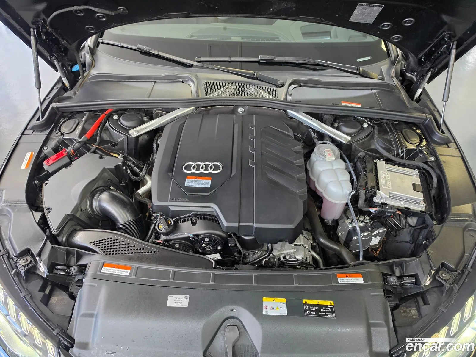 Audi A4 2023 — 2