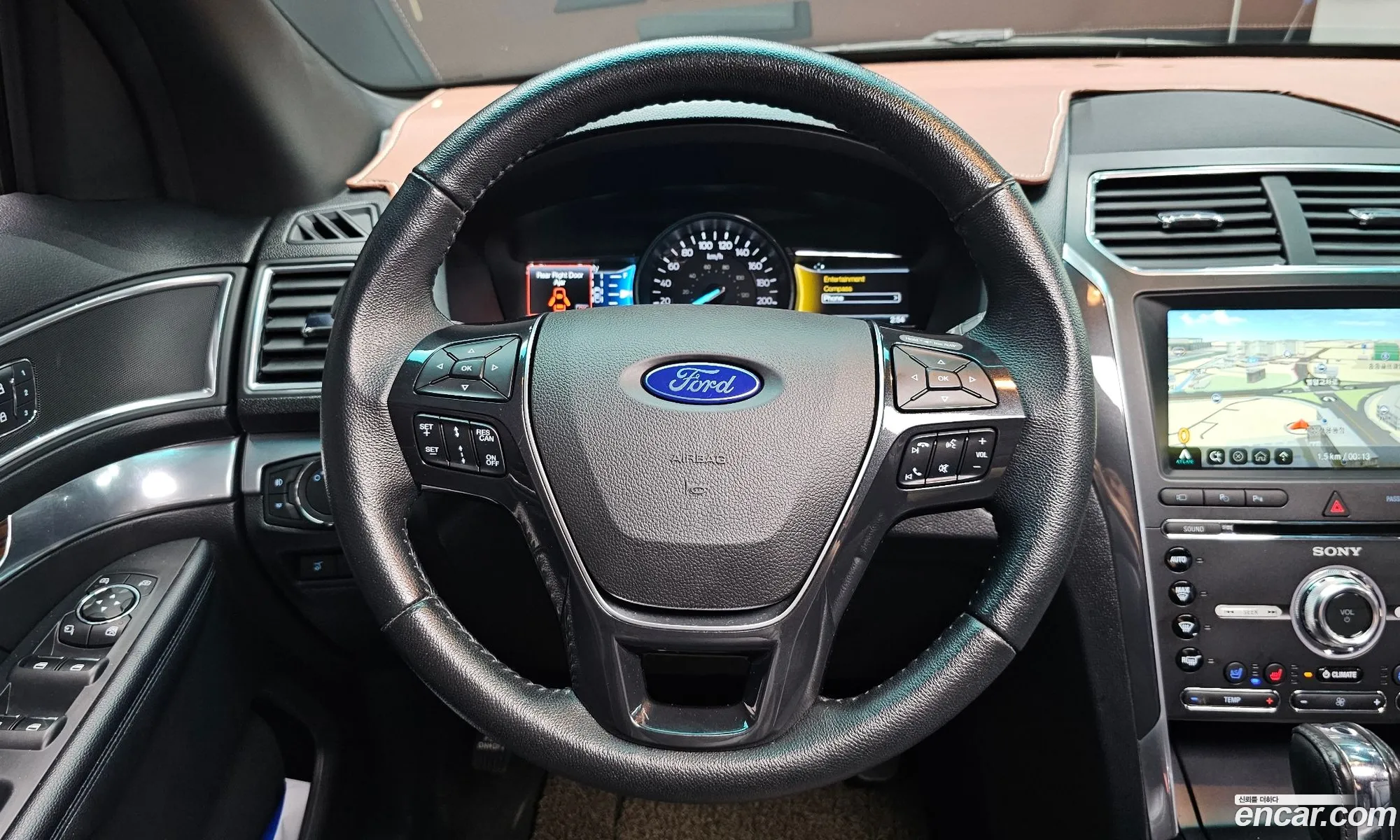 Ford Explorer 2017 1FM5K8FH2HGB24992 — 17