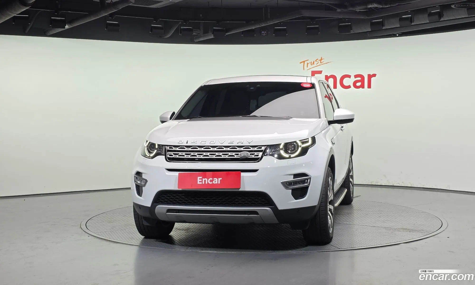 Land Rover Discovery Sport 2019 — 12