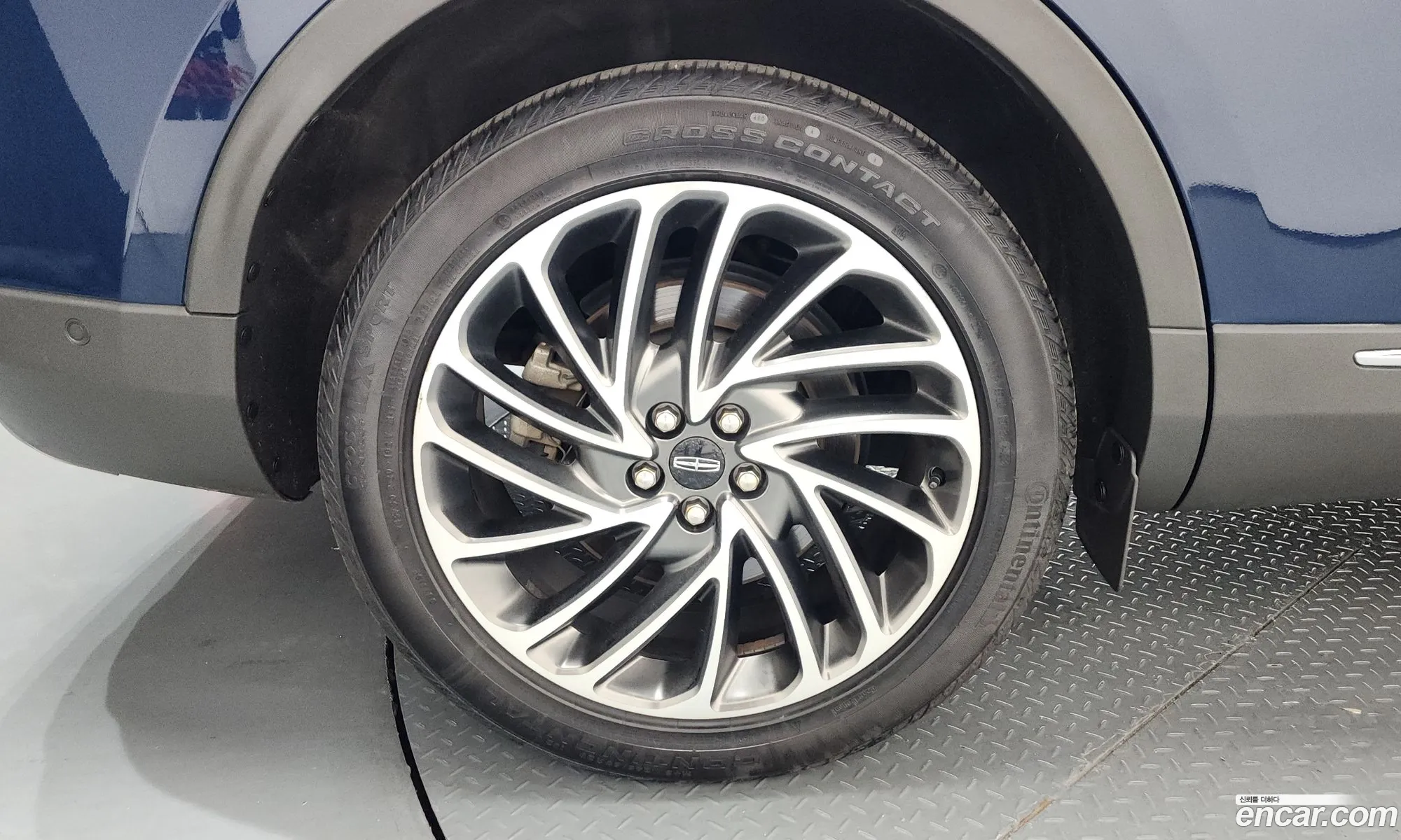 Lincoln Nautilus 2019 2LMPJ8LP8KBL64879 — 29