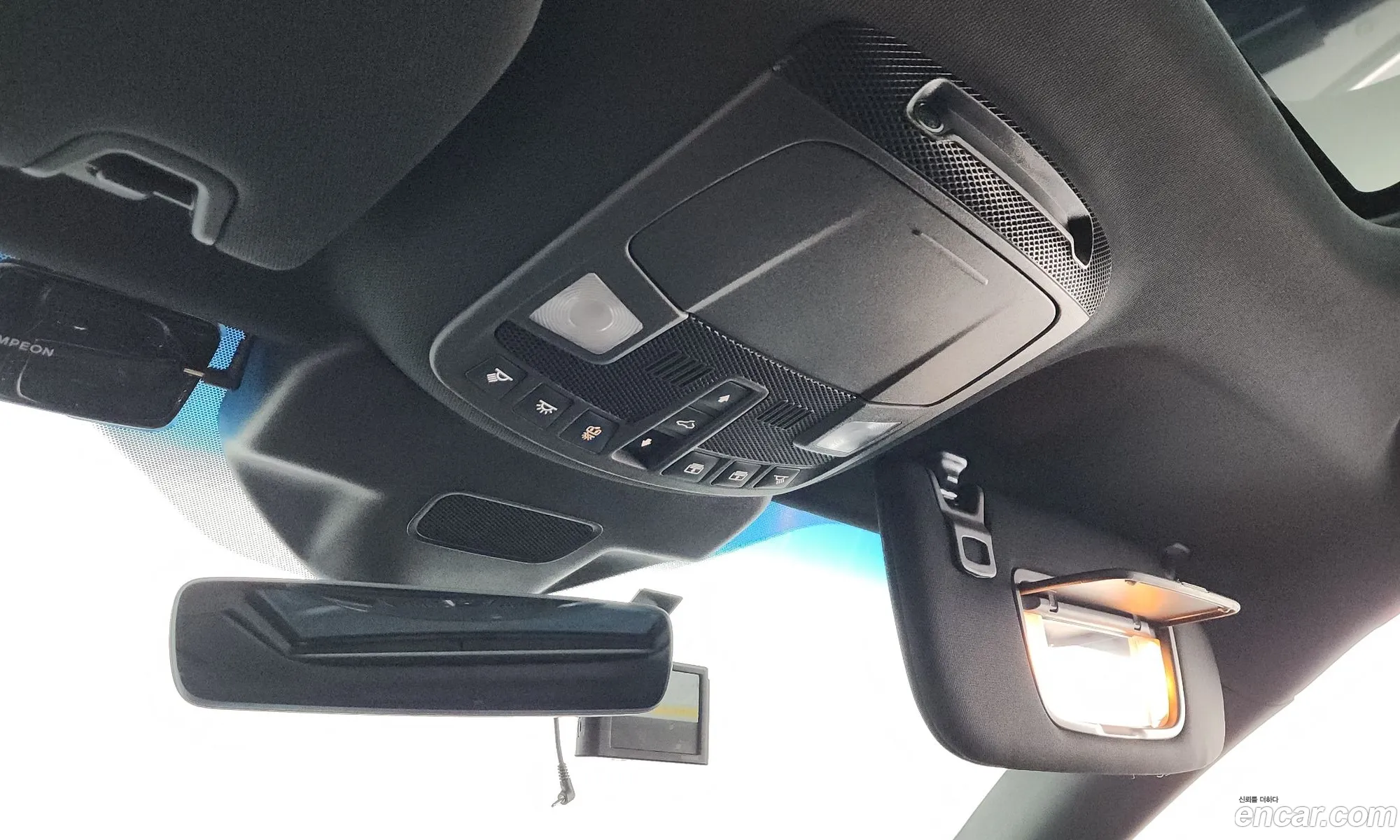 Lincoln Nautilus 2019 2LMPJ8LP8KBL64879 — 24