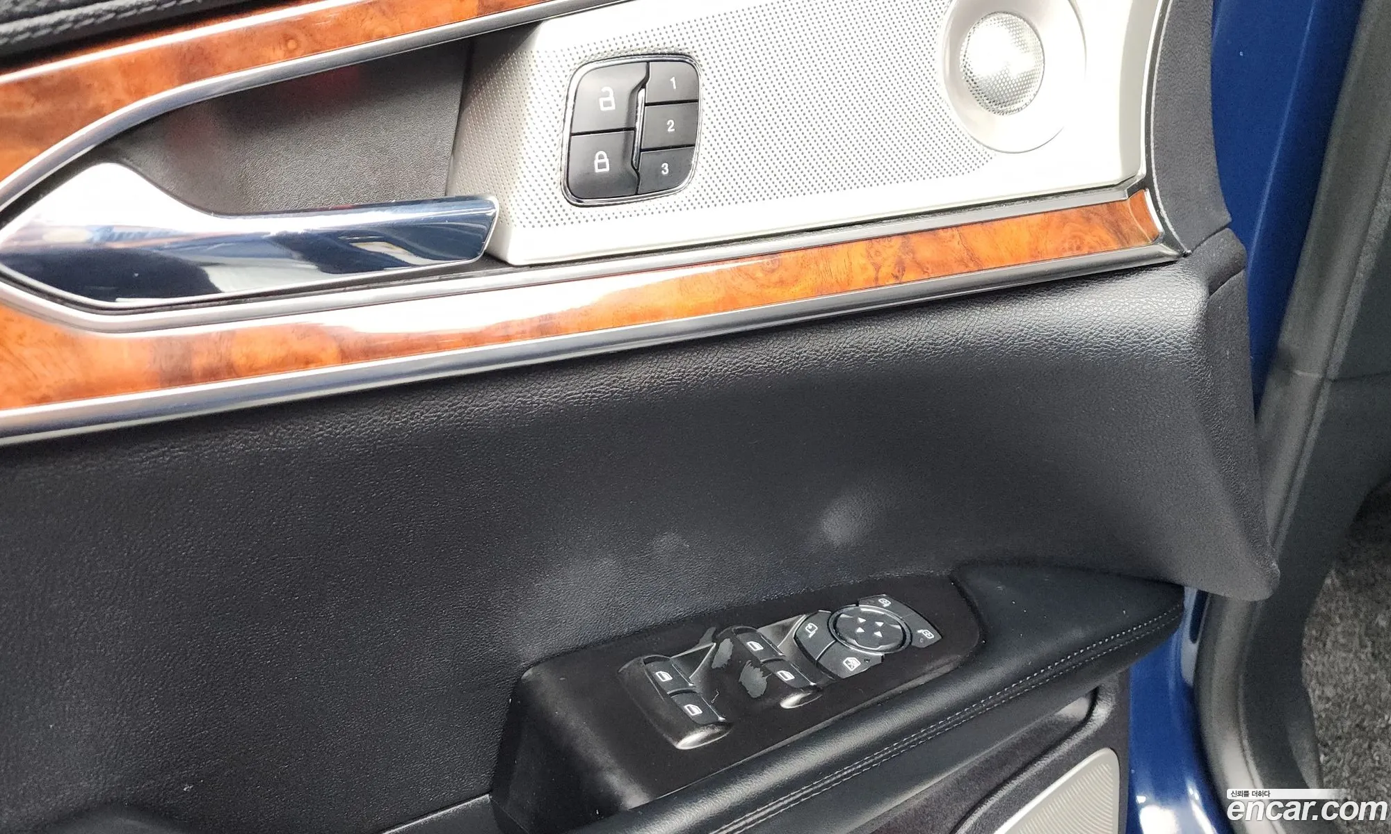 Lincoln Nautilus 2019 2LMPJ8LP8KBL64879 — 26