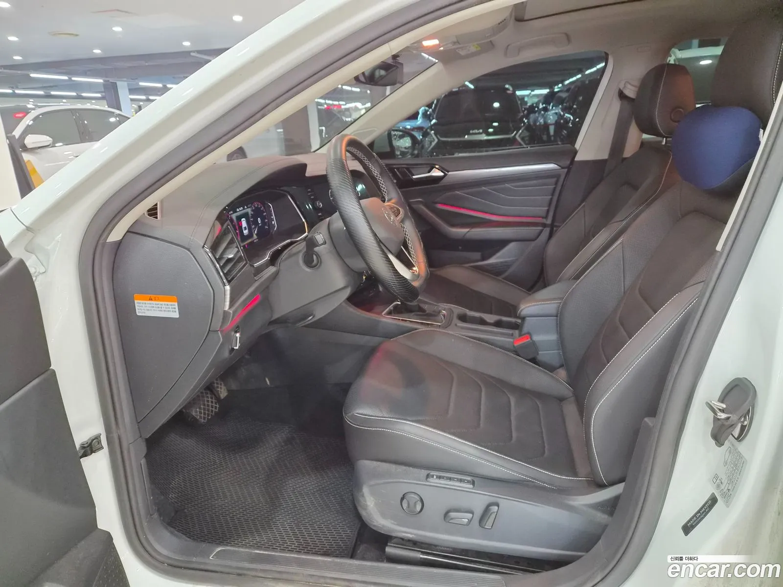 Volkswagen Jetta 7th Gen 2022 — 6