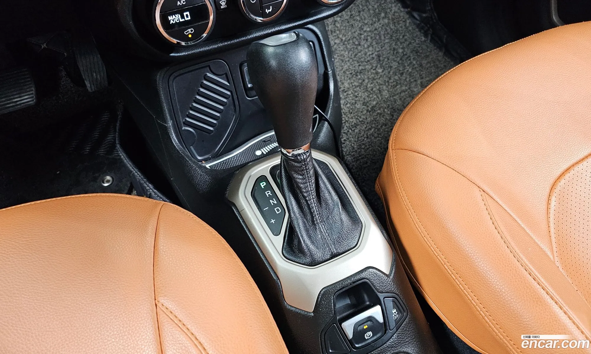 Jeep Renegade 2017 1C4BU000 — 17