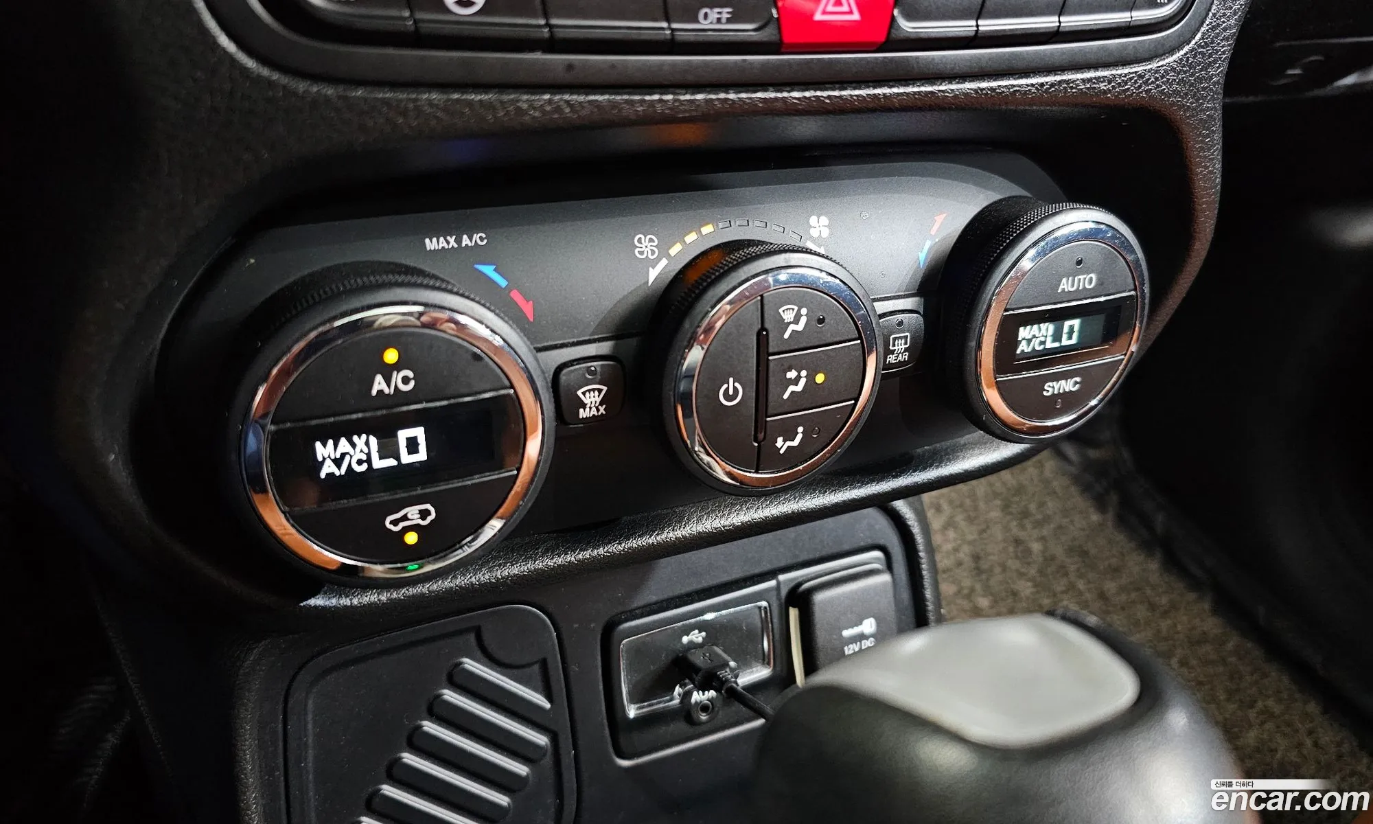 Jeep Renegade 2017 1C4BU000 — 10