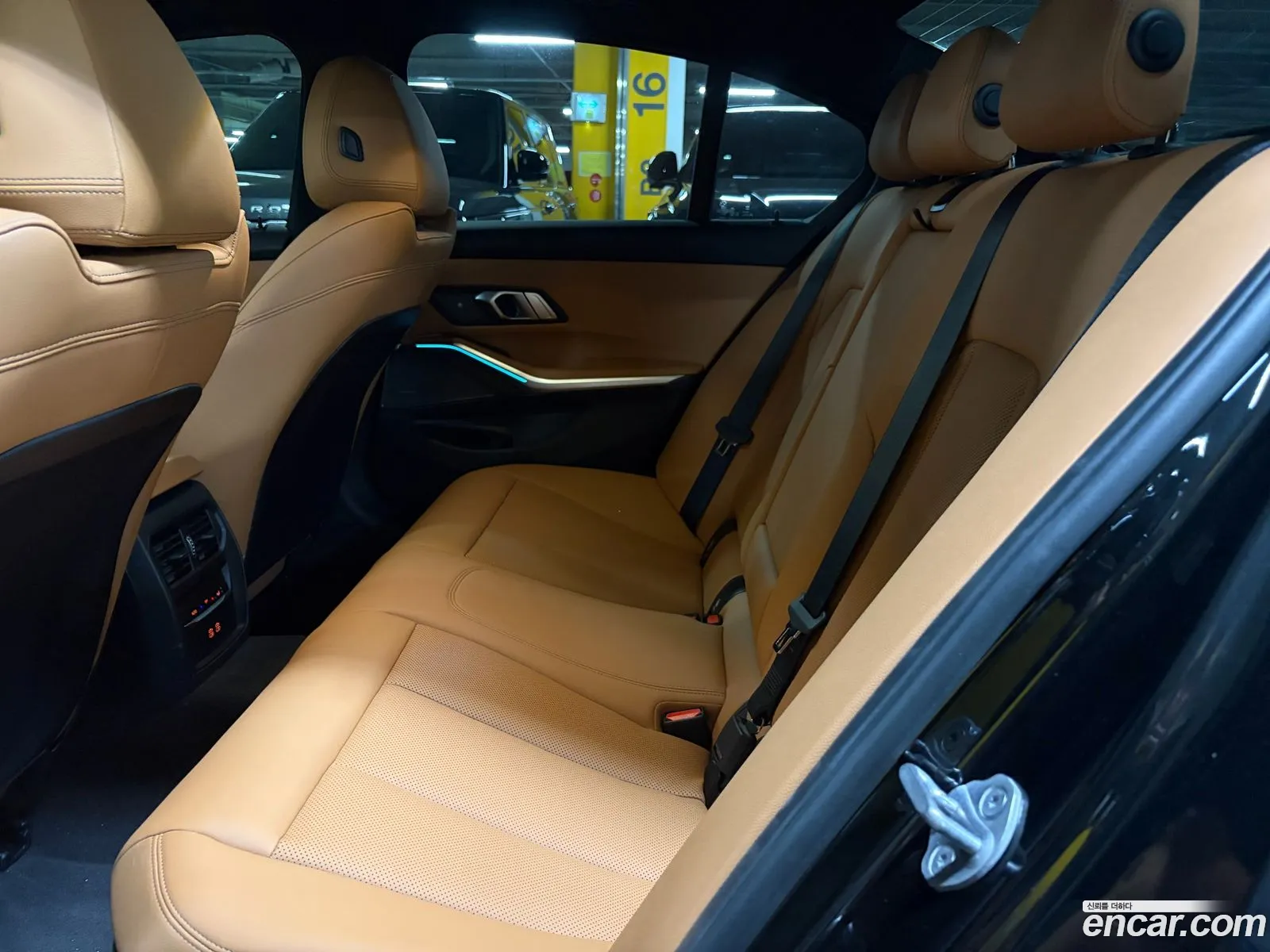 BMW 3 Series 2025 — 4