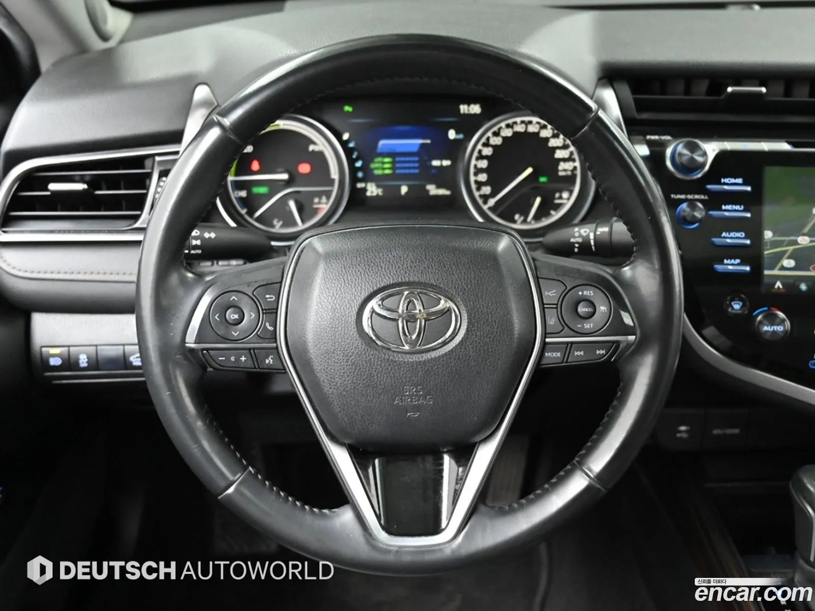 Toyota Camry 2018 — 11