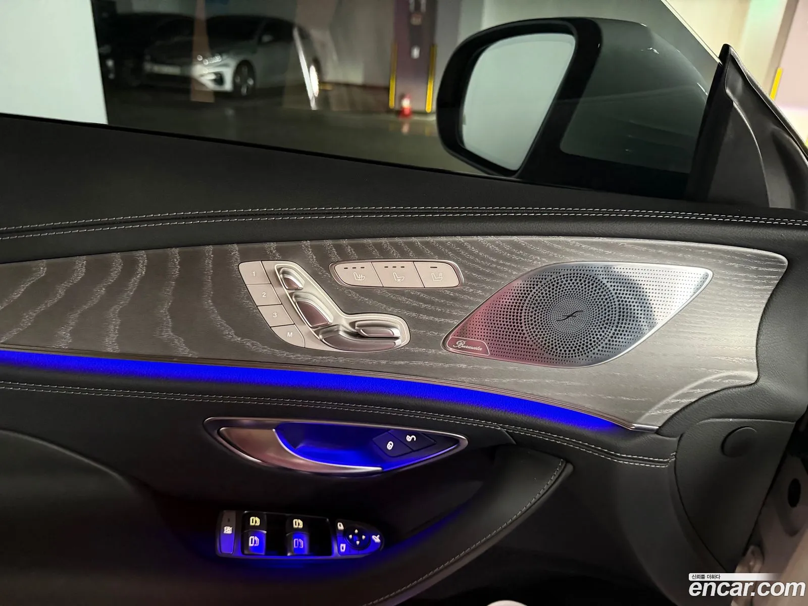 Mercedes-Benz AMG GT 2024 — 17