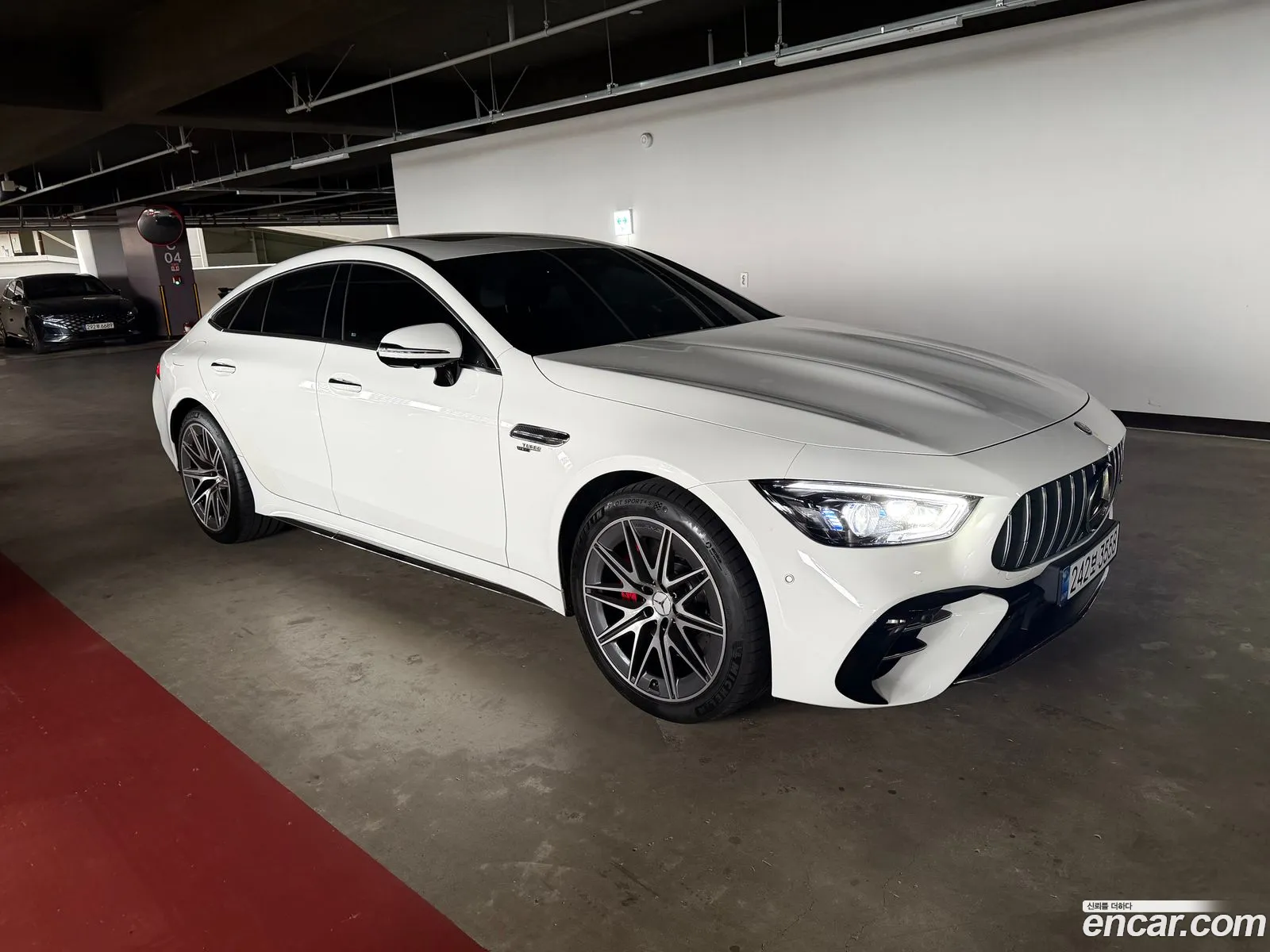Mercedes-Benz AMG GT 2024 — 8