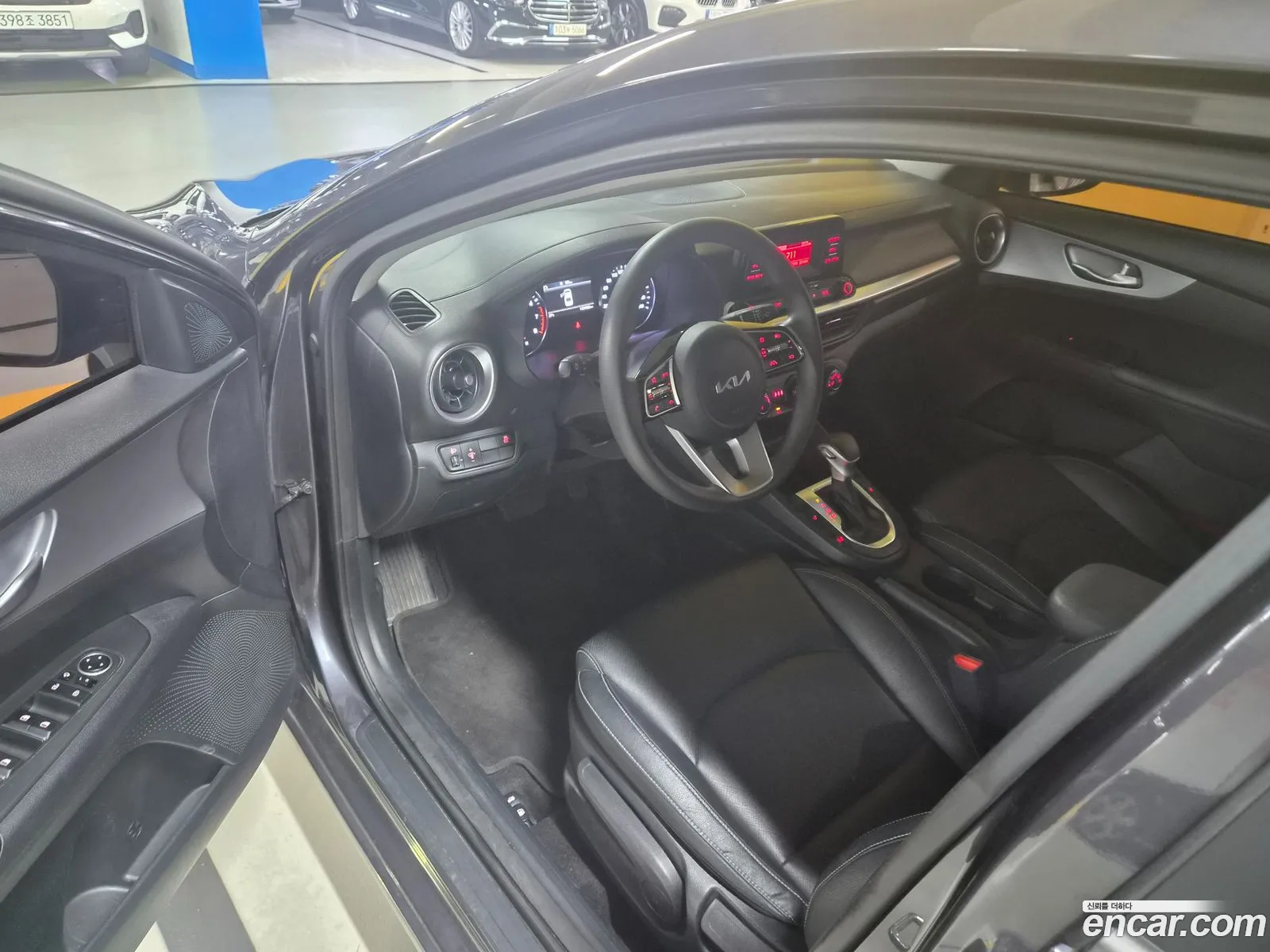 Kia K3 2022 — 4